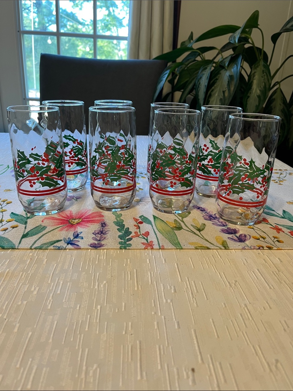 Holiday Holly Highball Glasses - Set of 8 - Festive Red & Green